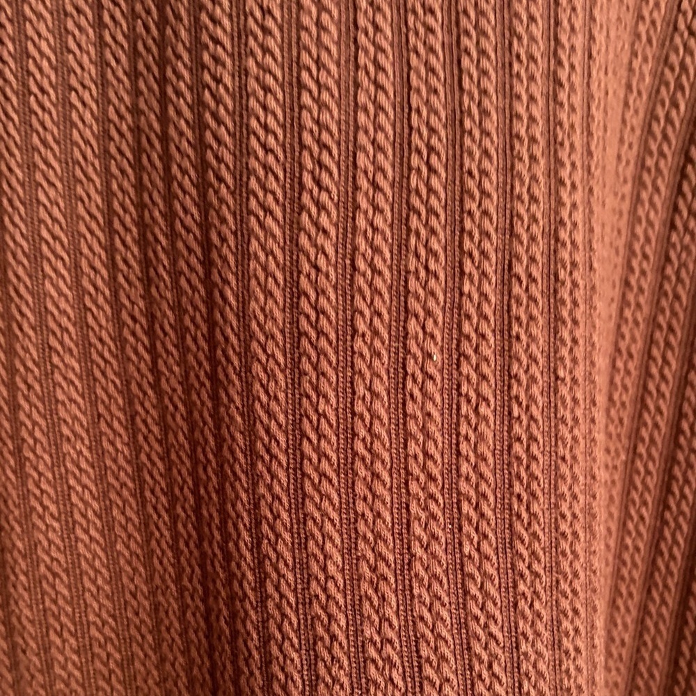 Elegant Brown Ribbed Crew Neck Sweater button detail - Picture 3 of 8
